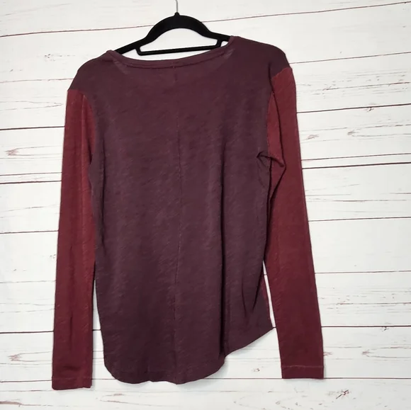 Madewell Two-Tone Asymmetrical Long Sleeve T-Shrt - Picture 4 of 6